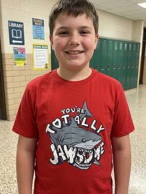 Short Sleeve Red Shark Graphic Tee 'You're Totally Jawsome| XXL (16-18) Husky